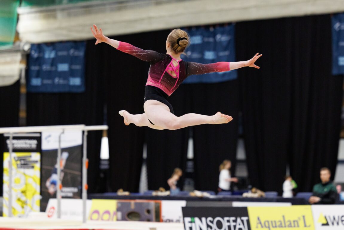 Voimistelun_SM_2025_NTV HIFK Gymnastics Oona Renko_Kuva_Jukka_Hämeenniemi_170A2058