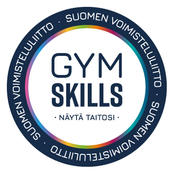 Gym Skills tunnus- Keskellä on teksi GYM SKILLS, ja sen ala puolella slogan näytä taitosi. Tekstiä ympyröi ohuempi monivärinen rinkula ja tummansininen paksumpi rinkula, jossa lukee Suomen Voimisteluliitto kolmesti.